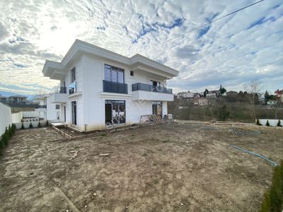 Konut-Villa