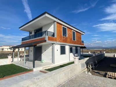 Konut-Villa