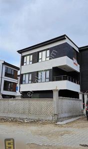 Konut-Villa