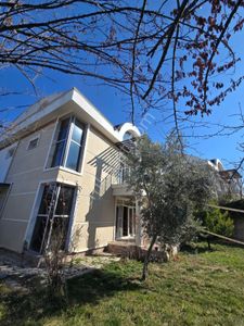 Konut-Villa