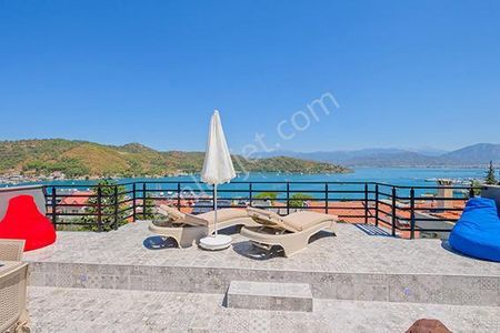 Fethiye Karagözler'de Deniz Manzaralı Satılık 5+2 Lüks Villa