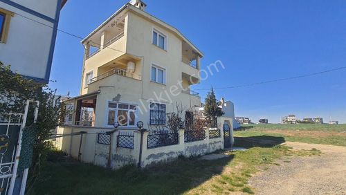 Konut-Villa