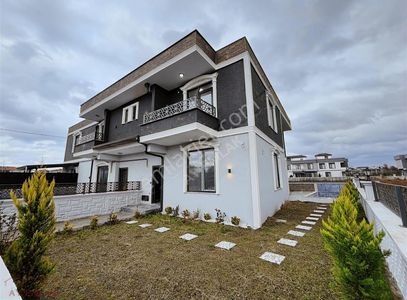 Konut-Villa