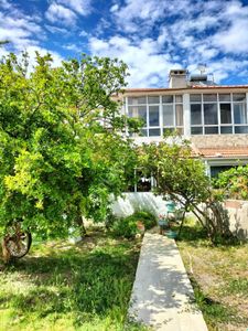 Alaçatı'da Satılık Bahçeli Dubleks Villa