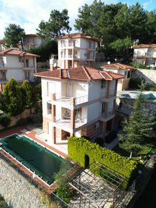 Konut-Villa
