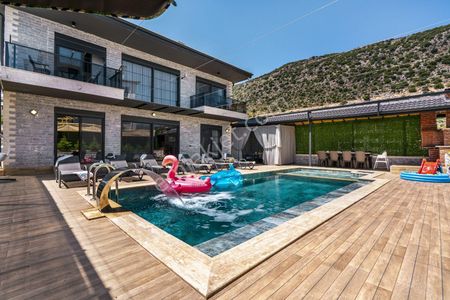Konut-Villa