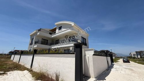 Konut-Villa