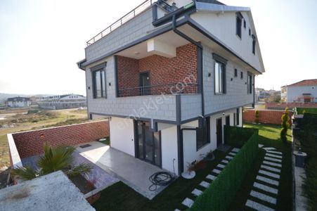Konut-Villa