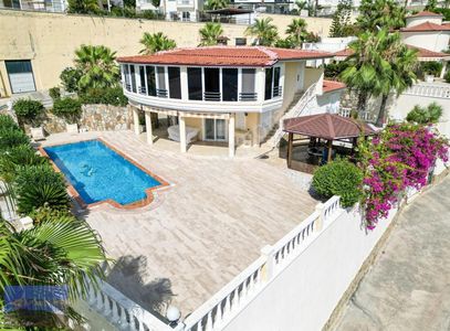Konut-Villa