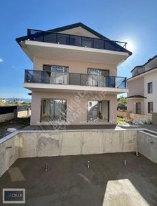 Konut-Villa