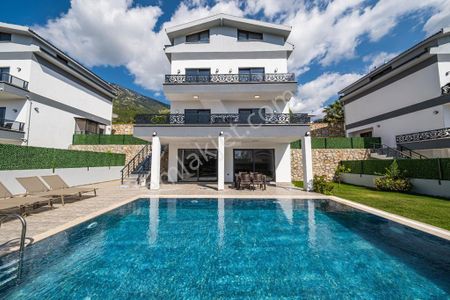 Konut-Villa