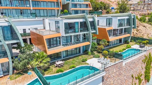 Müstakil Havuzlu 5+1 Lüks Villa Panaromik Deniz Ve Şehir Manzara