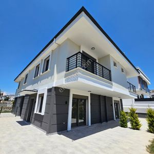 Konut-Villa