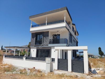 Konut-Villa