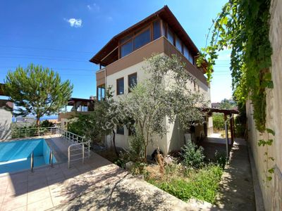 Konut-Villa