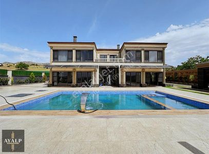 Konut-Villa