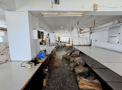 İşyeri-İşhanı Katı