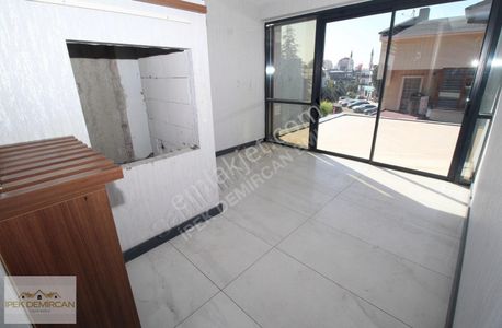 İşyeri-Villa (İşyeri)
