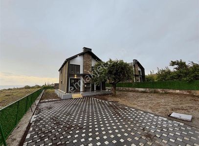 Konut-Villa