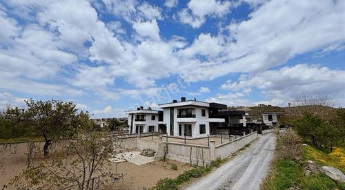 Konut-Villa