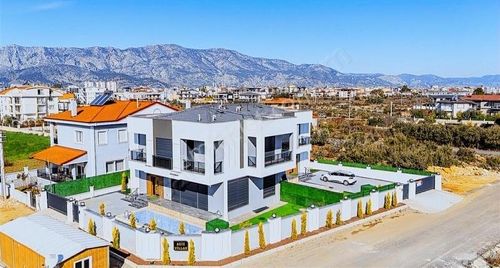 Konut-Villa
