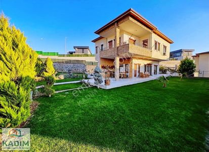 Konut-Villa