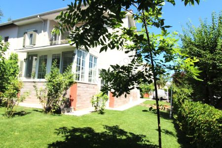 Konut-Villa