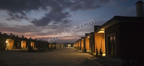 Konut-Villa