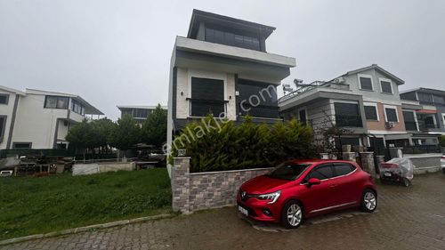 Konut-Villa