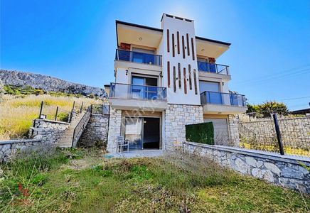 Konut-Villa