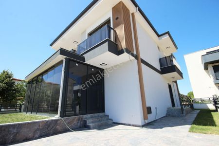 Konut-Villa