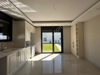 Konut-Villa