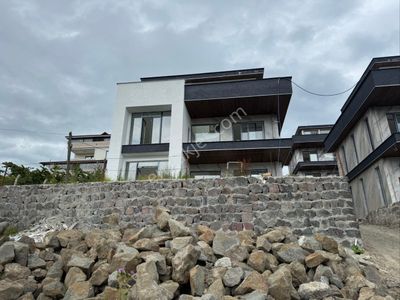 Konut-Villa