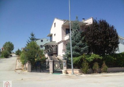 Konut-Villa
