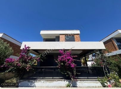 Konut-Villa