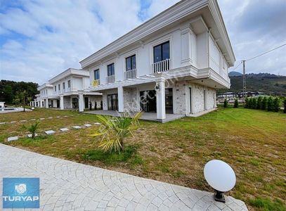Konut-Villa