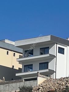 Konut-Villa