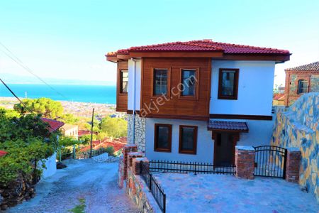 Konut-Villa