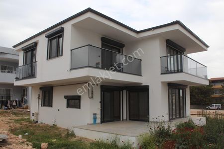 Konut-Villa