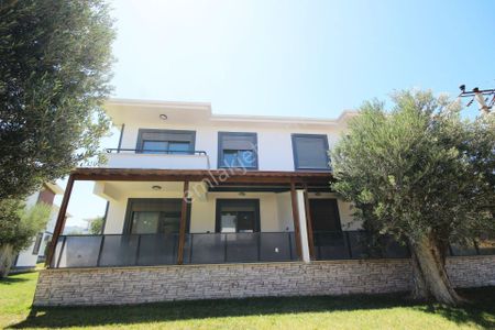 Konut-Villa