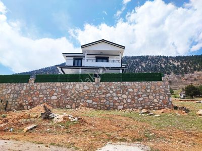 Konut-Villa