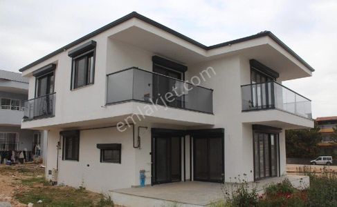Konut-Villa