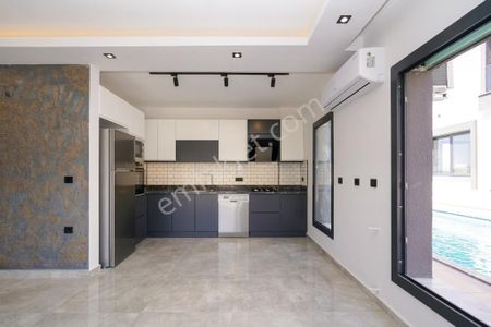 Konut-Villa