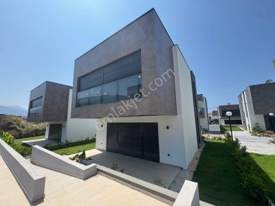 Konut-Villa