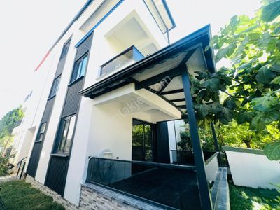 Konut-Villa