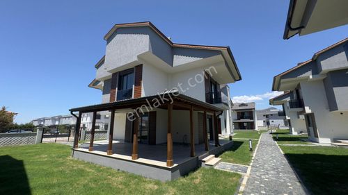 Konut-Villa