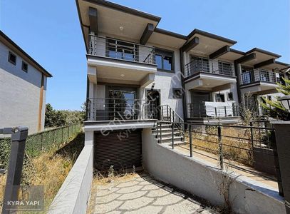 Konut-Villa