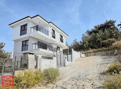 Konut-Villa
