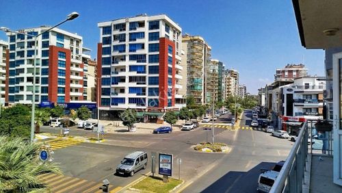 İşyeri-Apartman Dairesi
