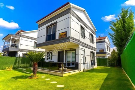Konut-Villa